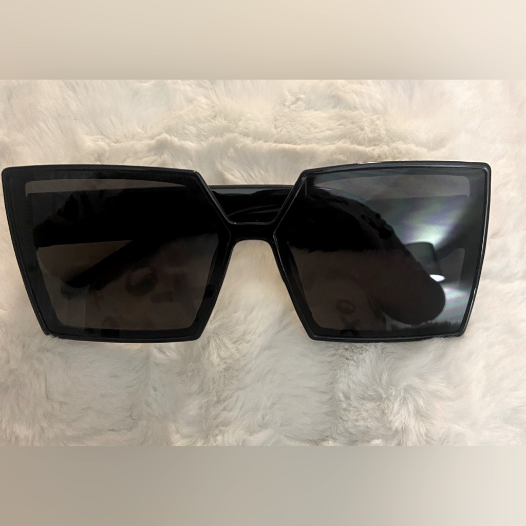 Black Fashion Sunglasses